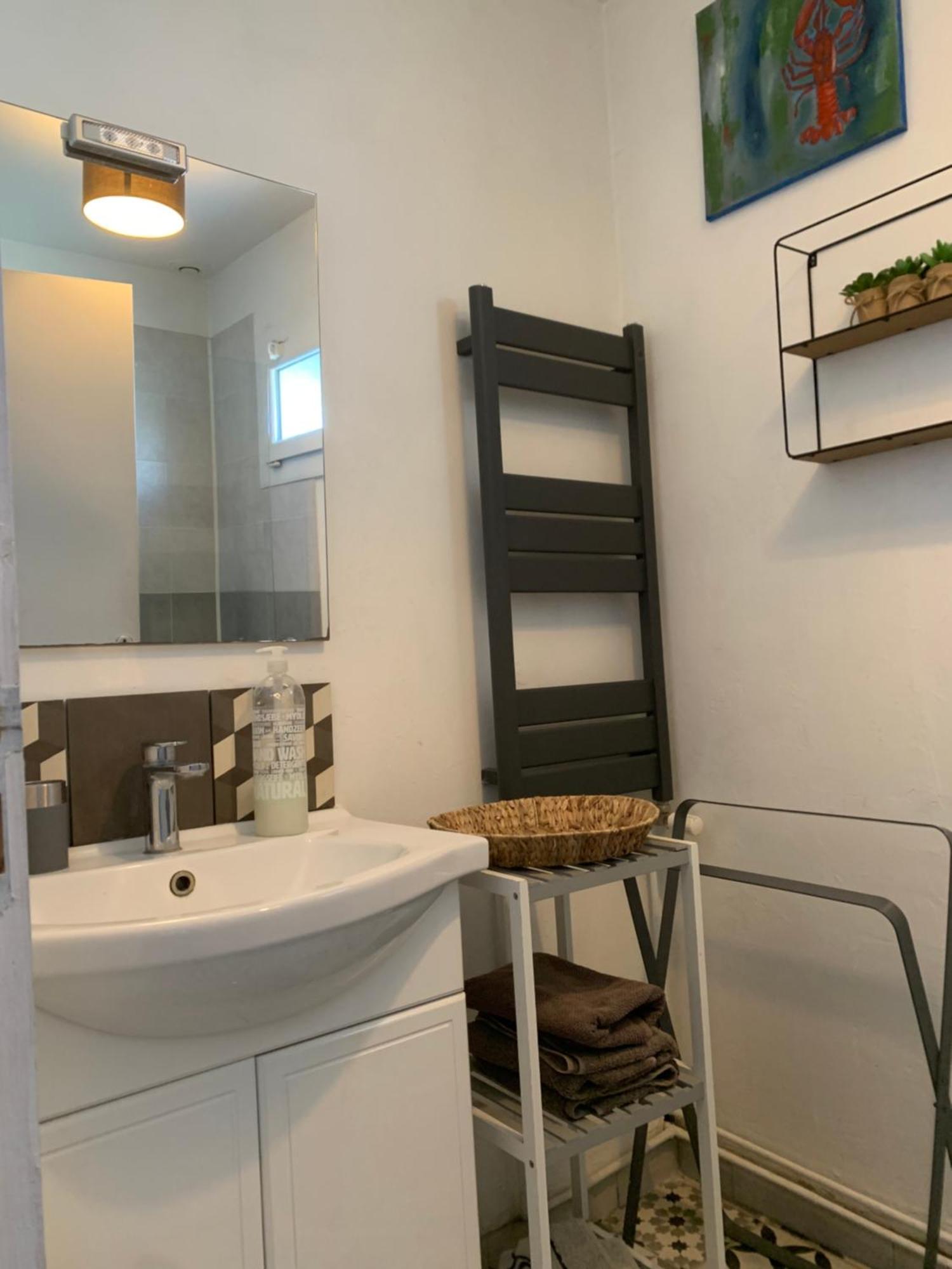 Gite Les Petits Poissons Verts Et Massages La Jarrie 외부 사진