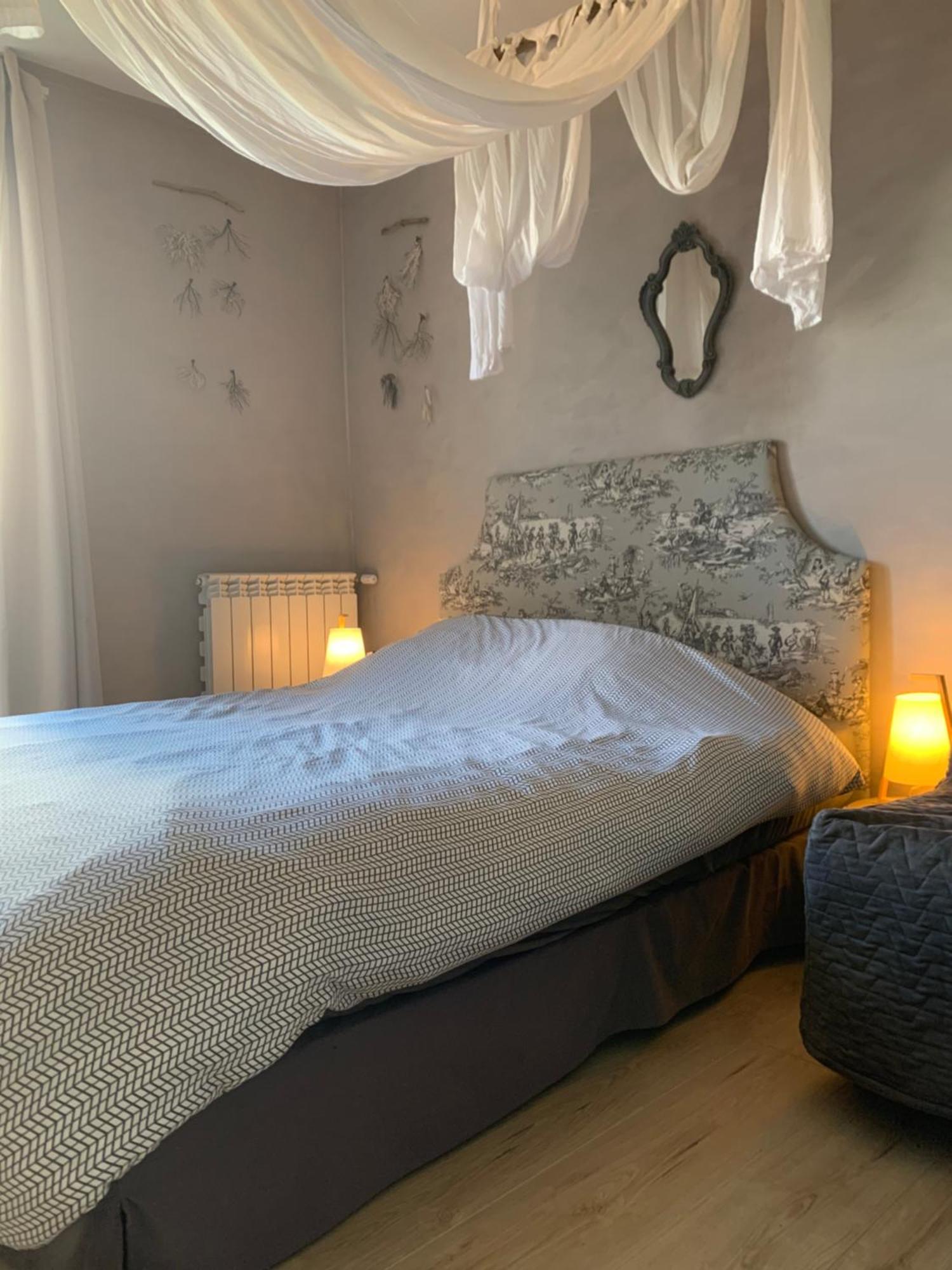 Gite Les Petits Poissons Verts Et Massages La Jarrie 외부 사진
